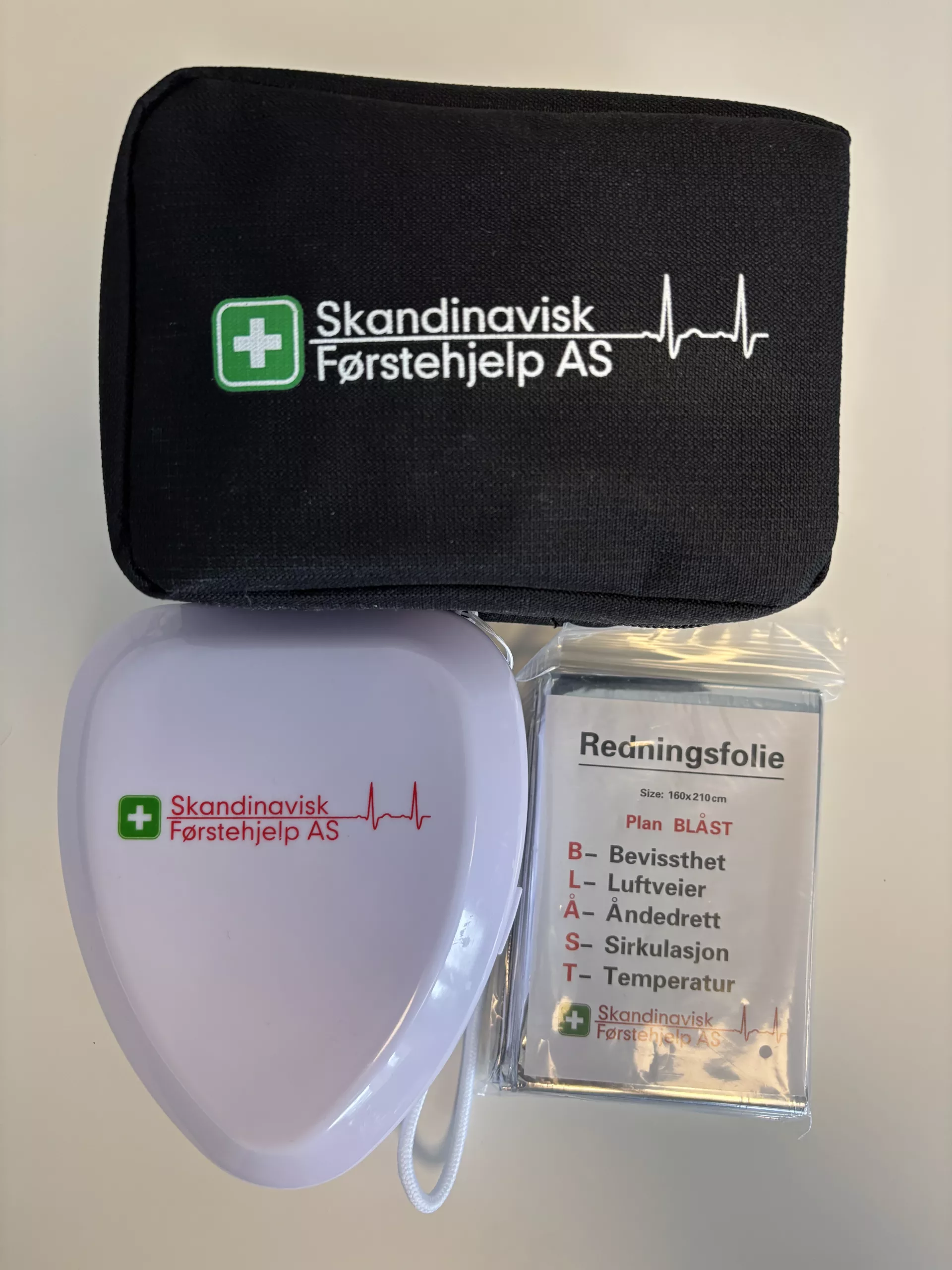 Full Pakke, førstehjelpspute, pustemaske og redningsfolie